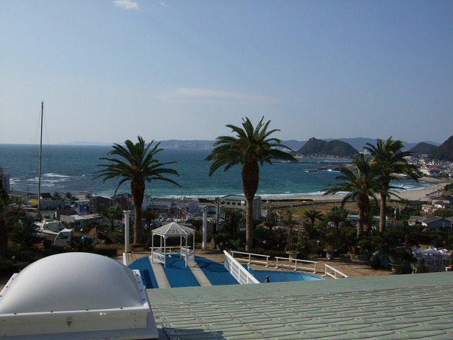 ����q���Y���]�[�g�z�e��