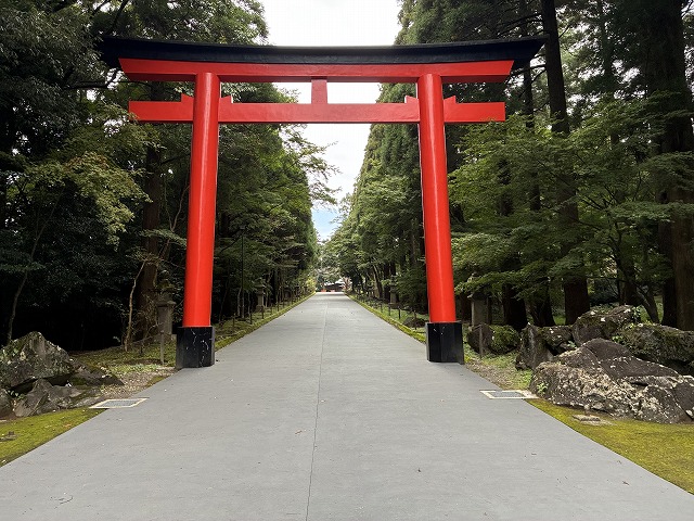 霧島神宮　二の鳥居