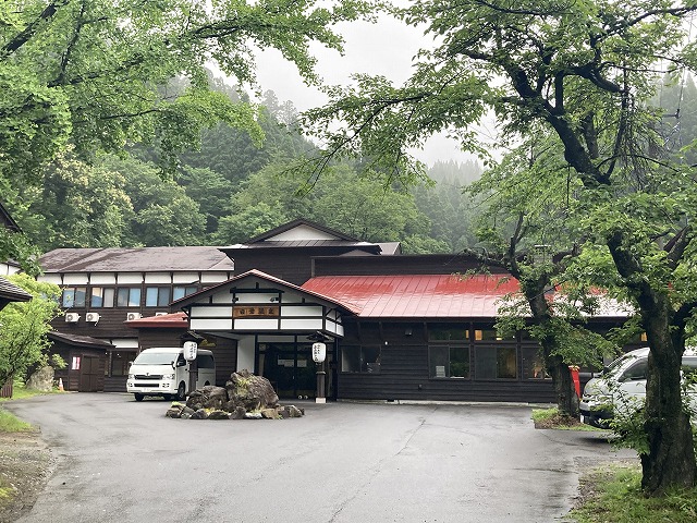 ���_� �������̏h ���i����