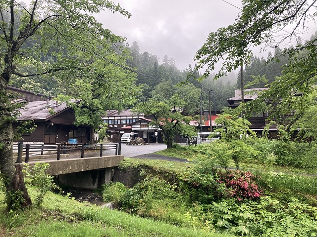 ���_� �������̏h ���i����