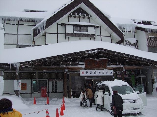 �_��������