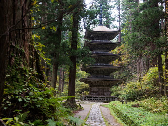 羽黒山五重塔