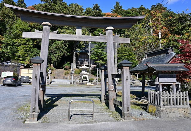 鳥海山大物忌神社