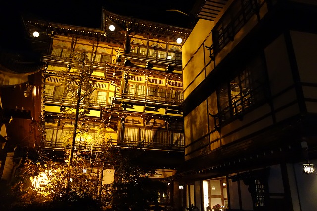 歴史の宿金具屋