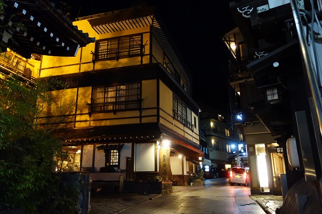 歴史の宿金具屋