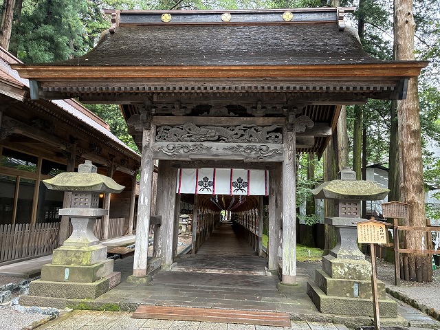 諏訪大社 上社 本宮 