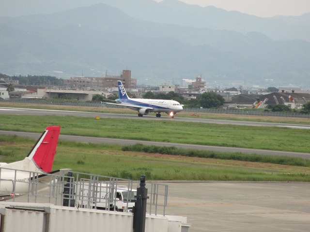 松山空港