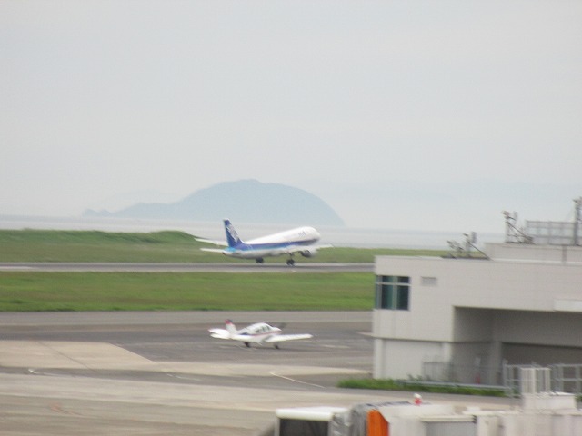 松山空港