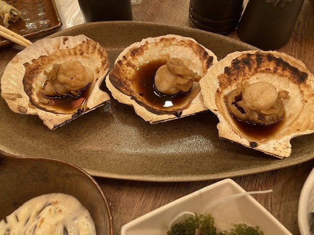 海鮮居酒屋 牡蠣小屋　ホタテ